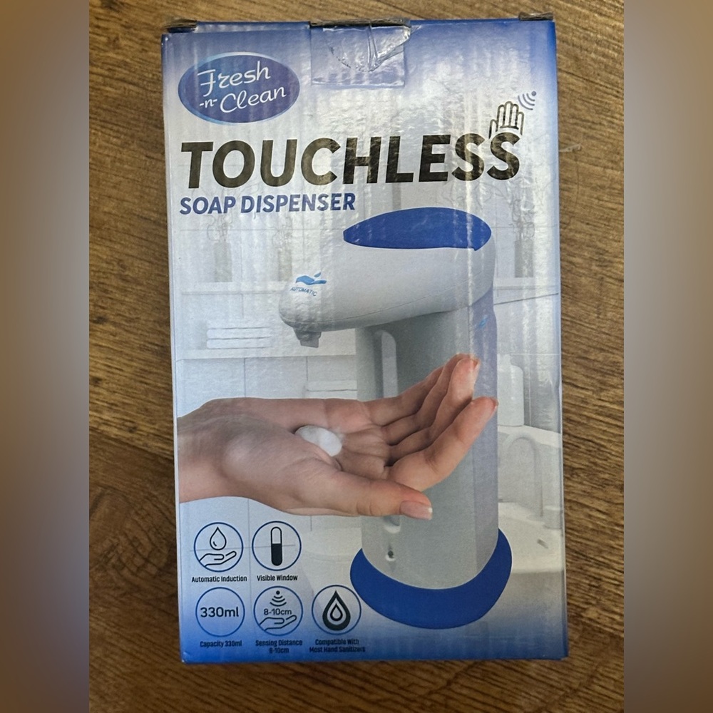 Touchless Soap Dispenser; Fresh and Clean